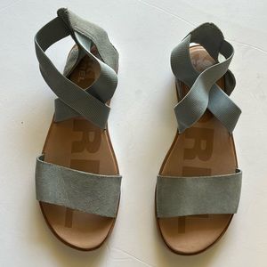SOREL Women's Ella Flat Sandals Olive Grey Suede Leather/Elastic 7.5